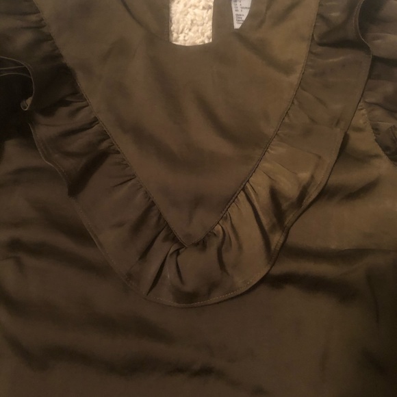 H&M olive green silk shirt - Picture 2 of 3